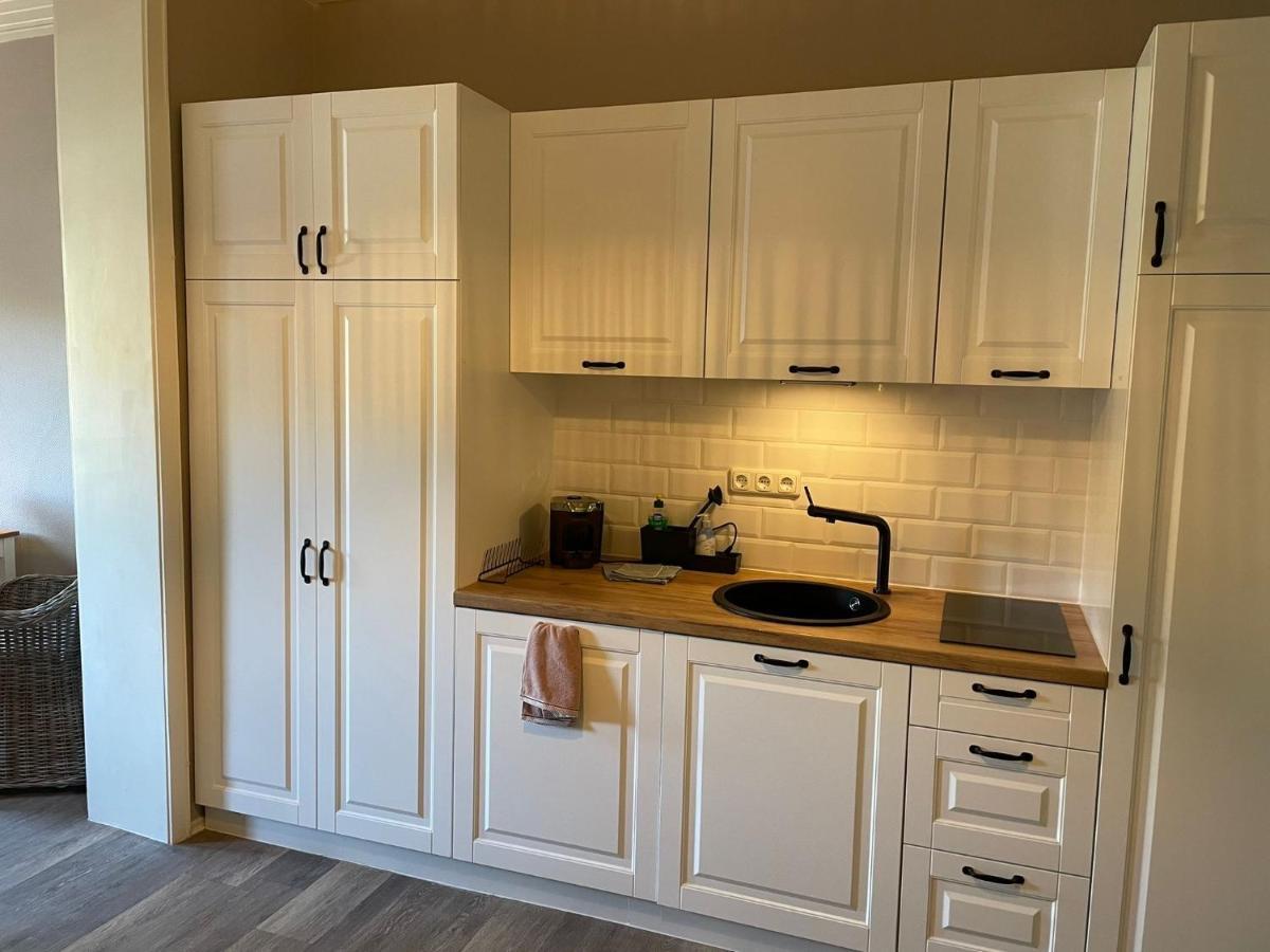 Strandallee Apartment *